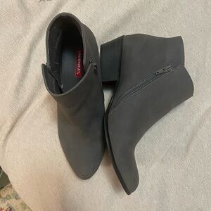 Ladies Union Bay Gray Suede-Look Boot Bootie w/double Zippers- Size 10
